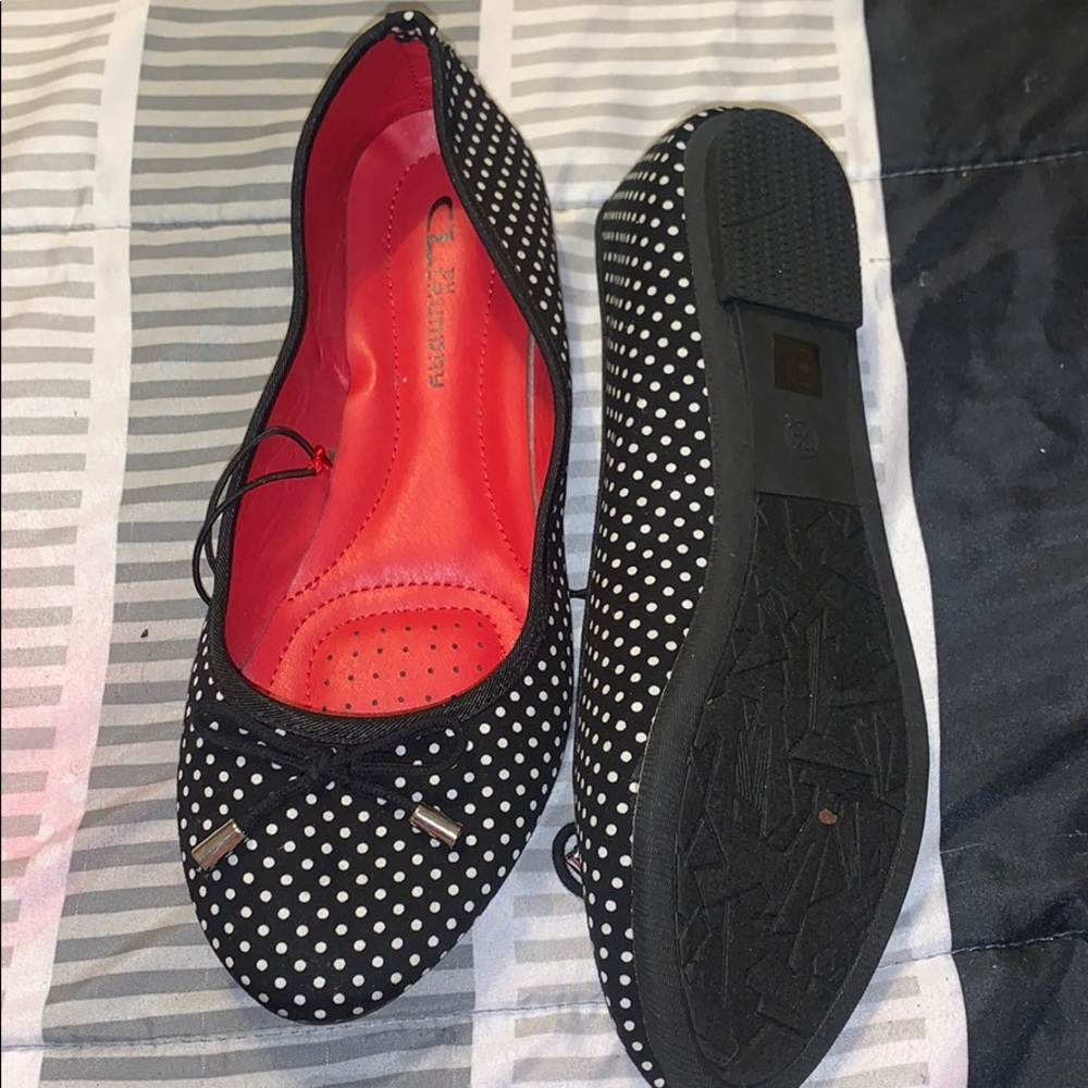 Flats - Picture 2 of 3